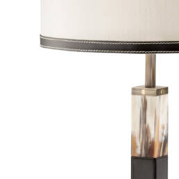Lamps - Alma table lamp in horn and leather mod. 5111 - detail - Arcahorn