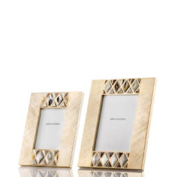 Picture frames and boxes - Dalila picture frame in horn and handengraved 24k gold plated brass mod. 4001, 4002 - Arcahorn