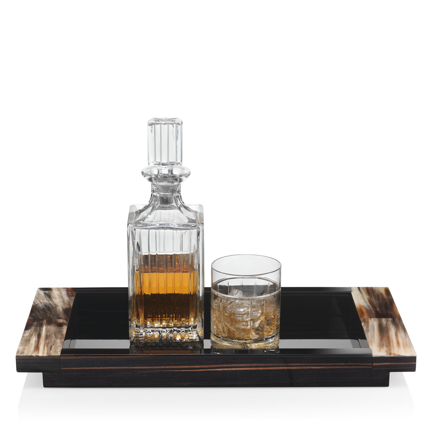 Tableware - Elia tray in horn and glossy ebony - ambiance picture - Arcahorn