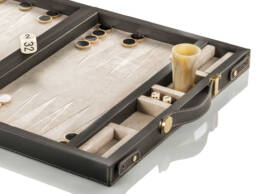 Gaming tables - Lepanto backgammon in leahter and horn - detail - Arcahorn