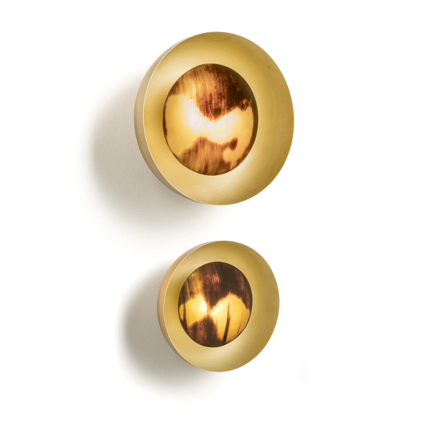 Lamps - Etna wall sconce in horn and satin brass - Arcahorn