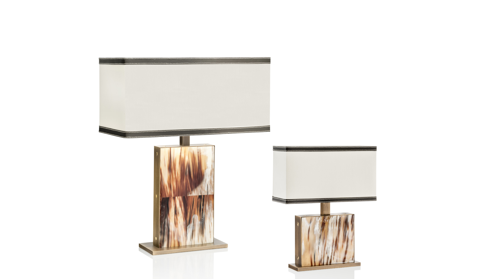 Lamps - Florian table lamps in horn and burnished brass - cover - Arcahorn