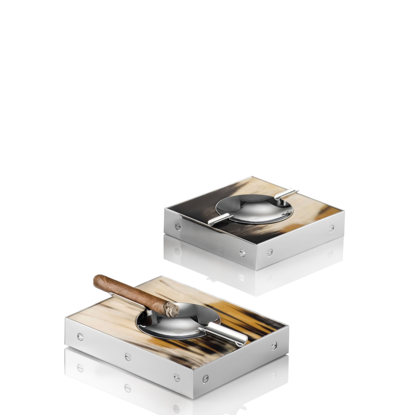 Office sets  and smoking accessories - Cassio ashtray in horn and chromed brass - Arcahorn