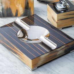 Office sets and smoking accessories - Teodoro smoking set in horn and glossy ebony - ambiance picture - Arcahorn