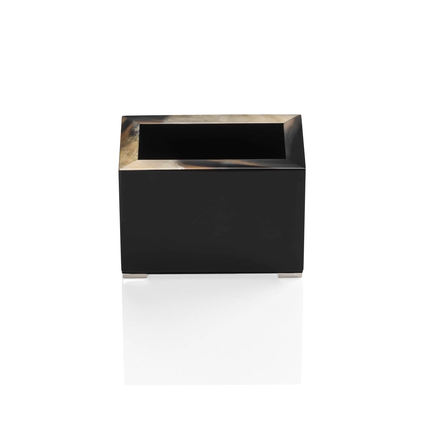 Office sets and smoking accessories - Calipso pen holder in horn, glossy black lacquered wood and black leather - front side - Arcahorn