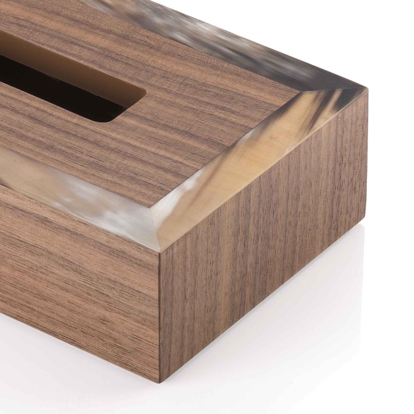Bath sets - Geremia tissue box holder in matte horn and Canaletto walnut veneer - detail - Arcahorn