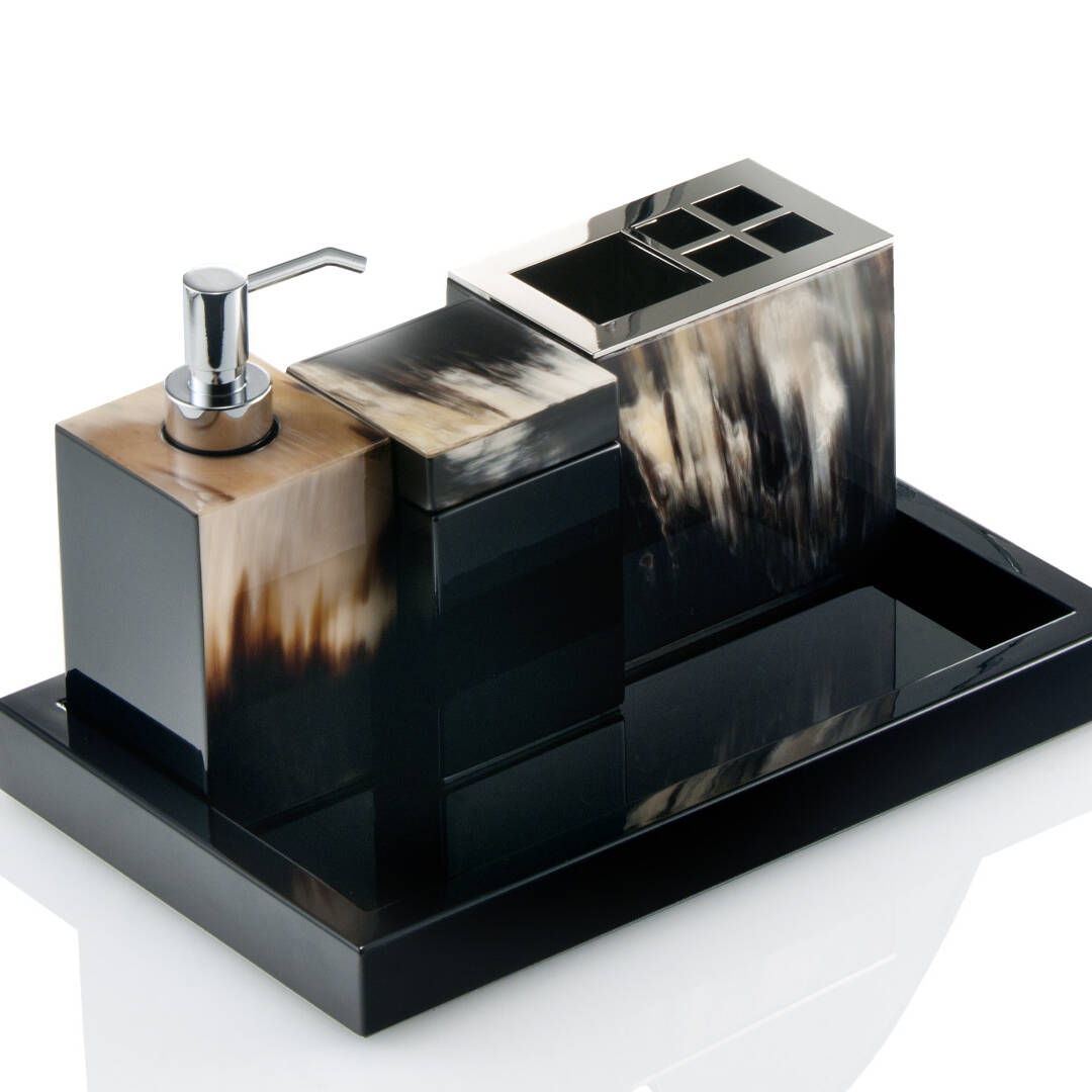 Bath sets - Iris bath set in horn and glossy black lacquered wood - cover - Arcahorn