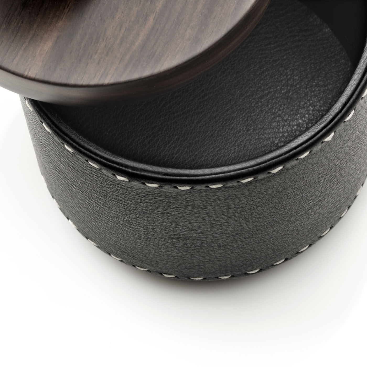 Picture frames and boxes - Agneta box in horn, leather and Amara ebony veneer mod. 4485 - detail - Arcahorn