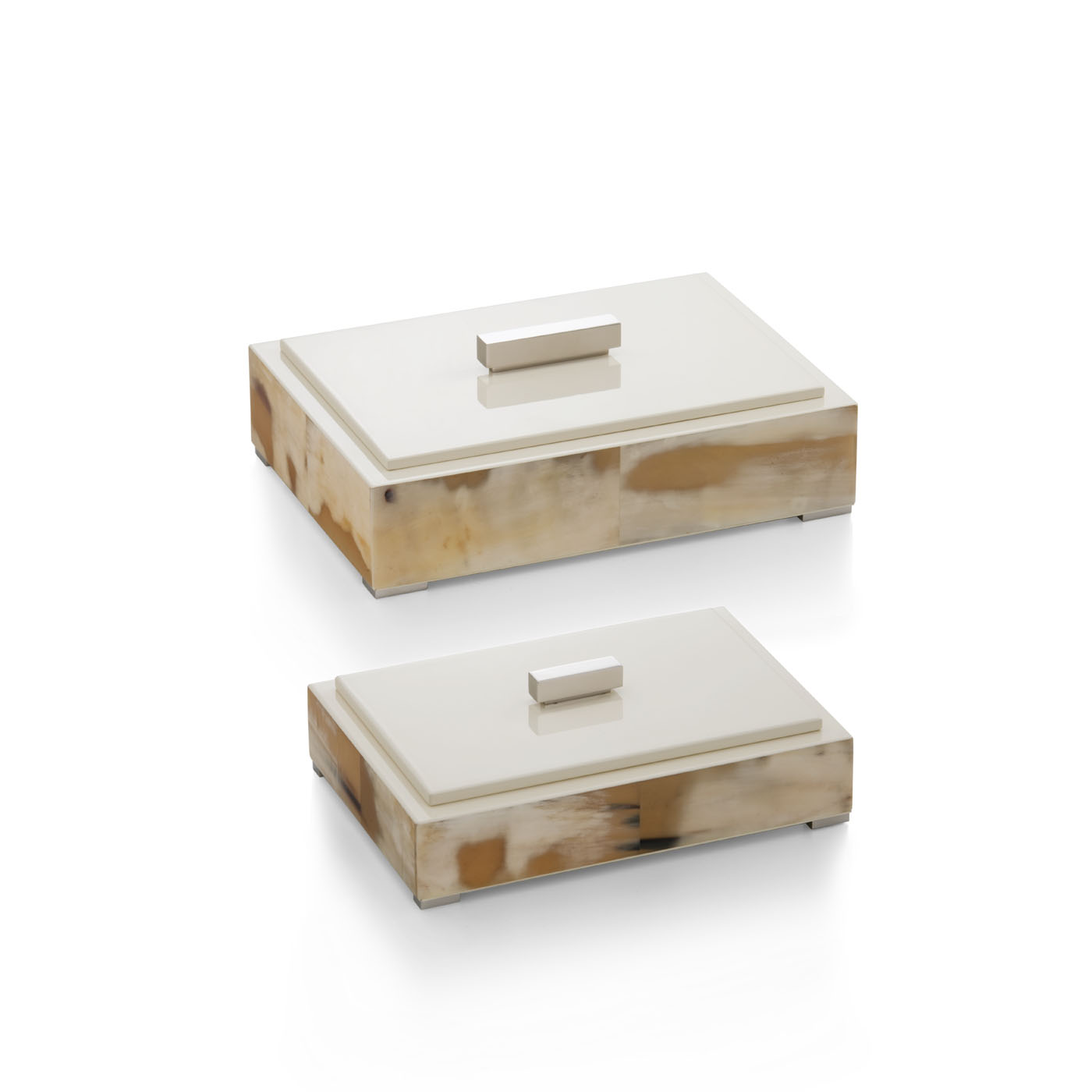 Picture frames and boxes - Lea boxes in horn and glossy ivory lacquered wood - ambiance picture -Arcahorn