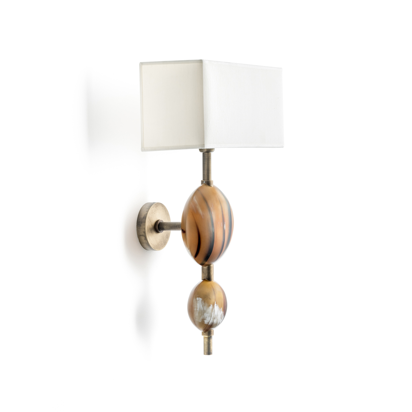 Lamps - Vittoria wall sconce in matte horn and burnished brass - Arcahorn