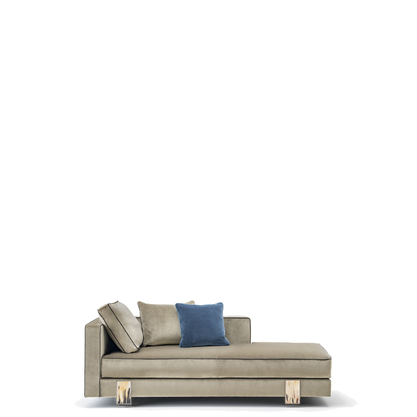 Sofas and seats - Adriano chaise longue in Lario velvet with horn details - Arcahorn
