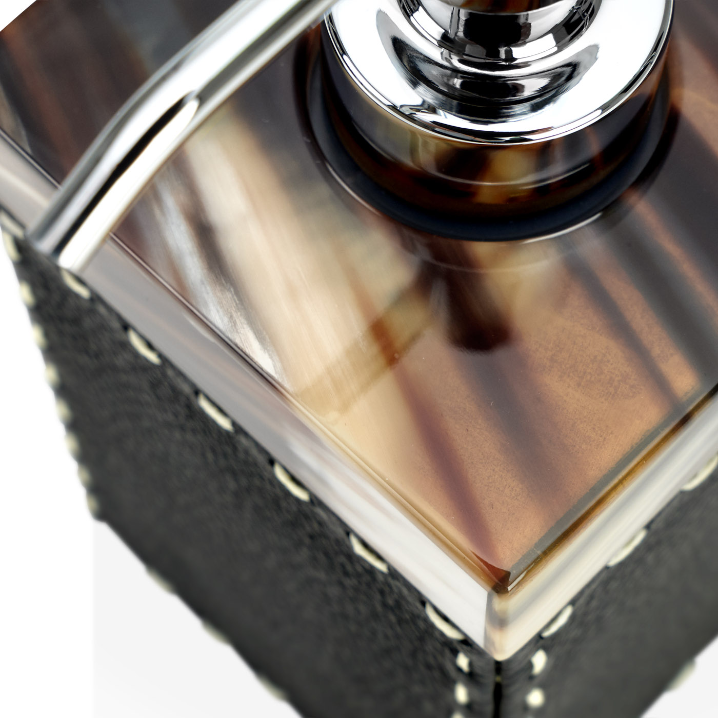 Bath accessories - Berenice soap dispenser in horn and Onyx colour leather 4495 - detail - Arcahorn