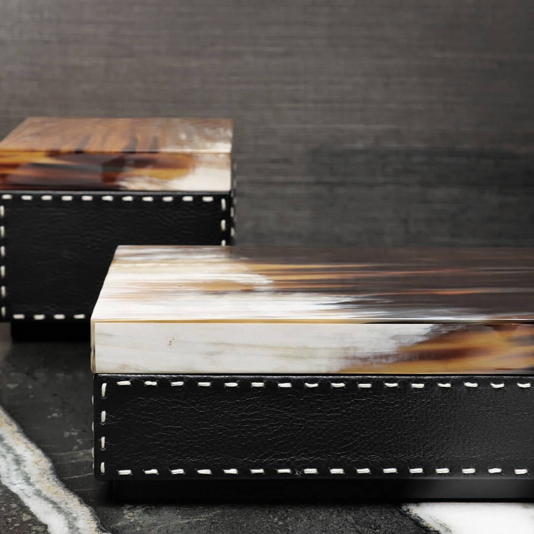 Picture frames and boxes - Ottavia boxes in horn and pebbled leather, Onyx colour - cover - Arcahorn